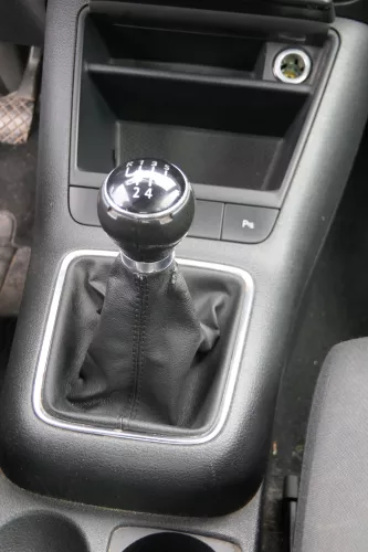 VW Golf Plus 5M Schaltknauf Schaltsack Schaltung Schaltknüppel 5-Gang 5M0711113R (181364)