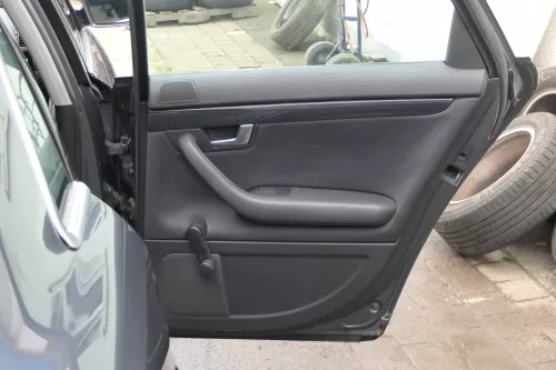 1x A4 8E B6 Türverkleidung Verkleidung Tür hinten rechts schwarz soul
