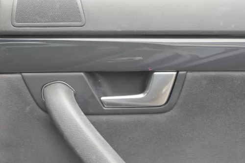 1x A4 8E B6 Türverkleidung Verkleidung Tür hinten rechts schwarz soul (181407)