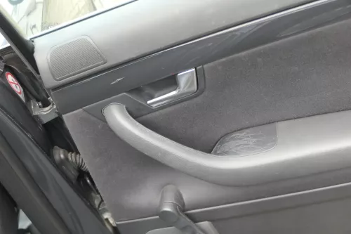 1x A4 8E B6 Türverkleidung Verkleidung Tür hinten rechts schwarz soul (181407)