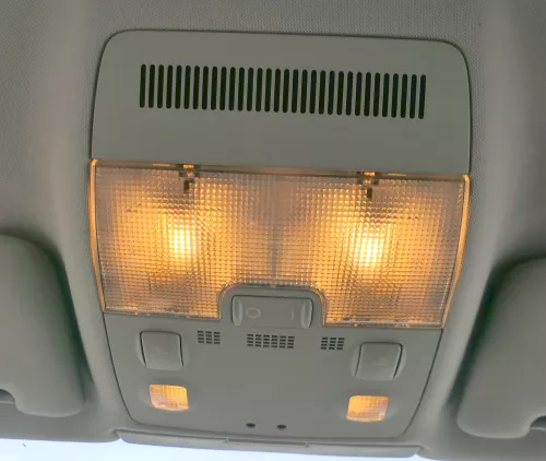 Audi A4 8E 8P Schalter Innenleuchte Leuchte Lampe Leseleuchte 8E0947135D platin