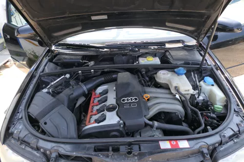 Passat 3BG A4 06B131101E Sekundärluftventil 2,0 96kw ALT + Halter / Adapter