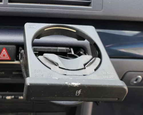 Audi A4 8E B6 B7 Becherhalter Dosenhalter Getränkehalter vorne 8E1862534J