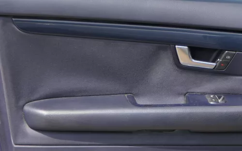 1x A4 8E B6 Türverkleidung Verkleidung Tür vorne links blau maritimblau (181476)