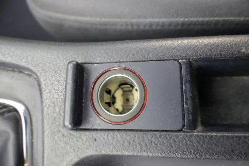 A4 8E B6 B7 Zigarettenanzünder vorne Anzünder 8E0863284B blau maritimblau