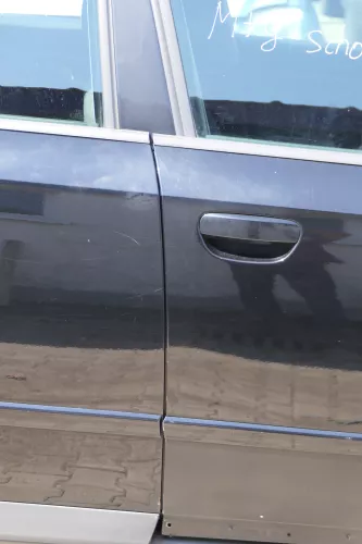 Audi A4 B6 8E nur Türblatt vorne rechts Beifahrertür schwarz LY9B Kombi+Limo Tür (181516)