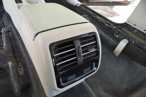 Passat 3C B8 3G Mittelarmlehne Armlehne original komplett Leder weiß St.Tropez (181713)