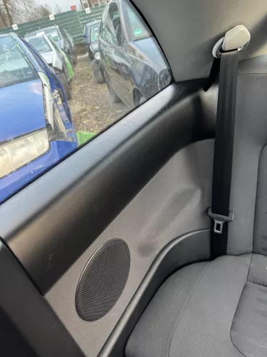 1x New Beetle 9C Seite Seitenverkleidung Verkleidung hinten rechts schwarz