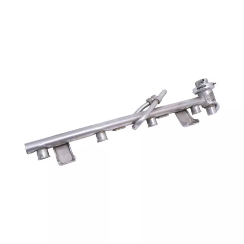 Audi A4 8E B6 B7 06B133681L ALT 96kw 2,0 Einspritzleiste Leiste Leitung (182079)