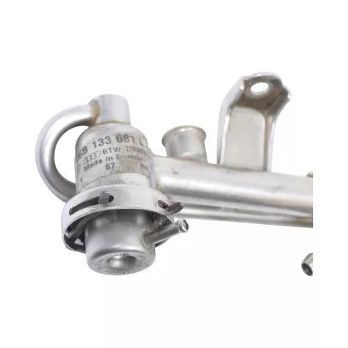Audi A4 8E B6 B7 06B133681L ALT 96kw 2,0 Einspritzleiste Leiste Leitung (182079)