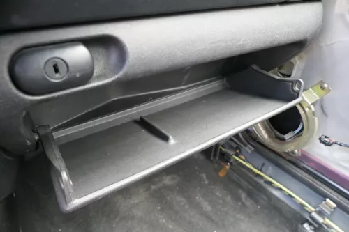 VW Golf 3/4 Cabrio 1E Deckel Klappe für Handschuhfach Handschuhfachdeckel schwar (182089)