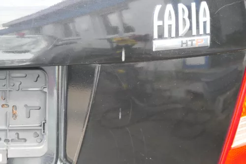 Fabia 6Y6 Schrägheck Heckklappe Kofferraumklappe hinten schwarz LF9R Scheibe (182297)