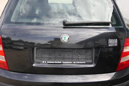 Skoda Fabia 6Y Schrägheck Stoßstange hinten Heckstoßstange schwarz LF9R (182298)