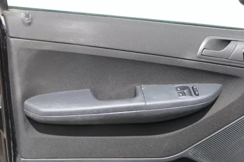 1x Fabia 6Y Kombi Türverkleidung Verkleidung Tür vorne links schwarz onyx (182301)