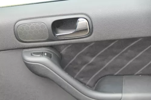 1x A3 8L Türverkleidung Verkleidung Tür vorne rechts 4/5-Türer soul schwarz (182333)