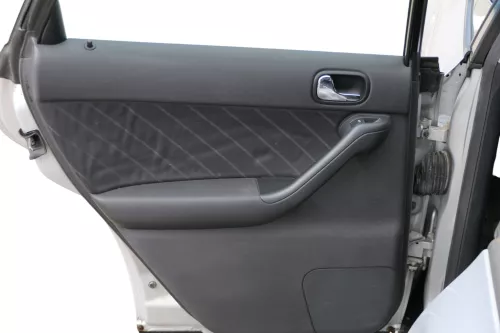 1x A3 8L Türverkleidung Verkleidung Tür hinten links 4/5-Türer soul schwarz