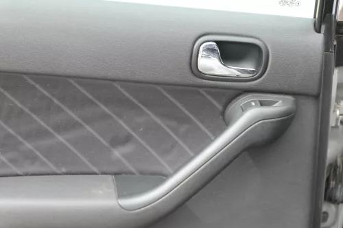 1x A3 8L Türverkleidung Verkleidung Tür hinten links 4/5-Türer soul schwarz (182335)