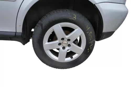 1x Felge Alufelge original Audi A3 8L 6jx15H2 ET38 8L0601025P Ersatzrad 195/65 R