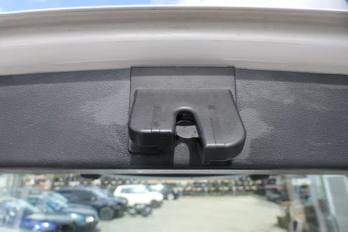 Seat Ibiza 6J Heckschloß Schloß unten an der Heckklappe 6J3827505B Fanghaken