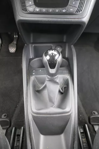 Ibiza 6J Mitteltunnel Verkleidung Mittelkonsole Abdeckung karbonschwarz schwarz (182514)