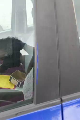 Fabia 5J Kombi + Limo Tür vorne links Fahrertür - blau LF5K -ohne Anbauteile (182552)