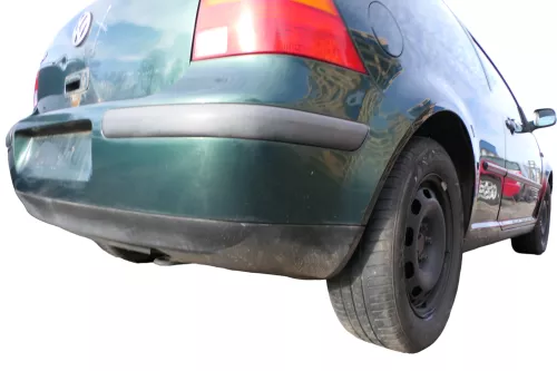 VW Golf 4 Limousine Stoßstange hinten Heckstoßstange Stoßfänger grün LC6M (182575)