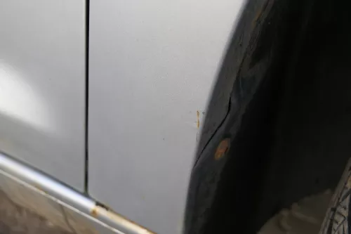 VW Touran 1T Kotflügel vorne rechts silber LA7W 1T0821022A ca.Bj2003-2006 (182591)