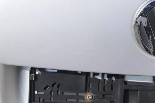VW Touran 1T Heckklappe Kofferraumklappe hinten silber LA7W mit Scheibe -Rost (182597)