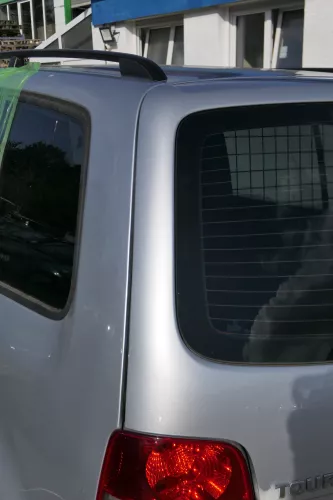 VW Touran 1T Heckklappe Kofferraumklappe hinten silber LA7W mit Scheibe -Rost (182597)