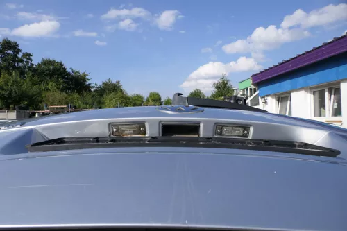 VW Touran 1T Heckklappe Kofferraumklappe hinten silber LA7W mit Scheibe -Rost (182597)