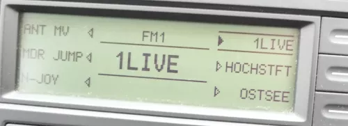 VW Golf 5 Radio CD Player Original RCD300 1K0035186J mit Code (182607)