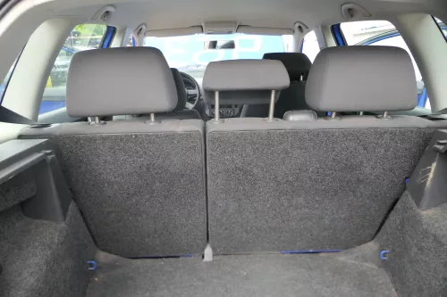 VW Polo 9N 9N3 Sitz Rückbank Sitzfläche Sitze 3 Punkt Gurt hinten blau OHNEKopf (182739)