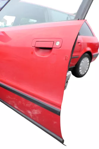 Audi 80 90 Tür vorne links Fahrertür Rahmen Türblatt rot LY3H -ohne Anbauteile (182810)