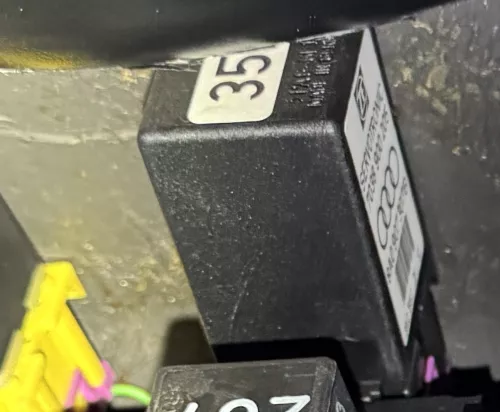 Audi 80 Relais 353 Servo Servotronic 8A0907307B Serolenkung Servo