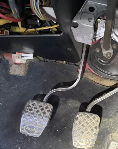 Audi 80 8C Kupplungspedal Kupplung Pedal + Geber 8G1721315