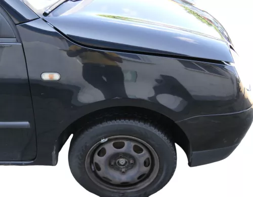 VW Lupo Kotflügel vorne rechts schwarz L041