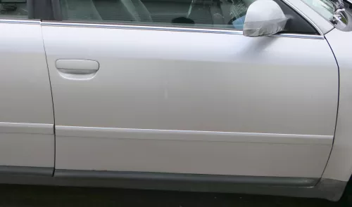 Audi A6 4B C5 Tür nur Türblatt vorne rechts Beifahrertür silber grau LY7W