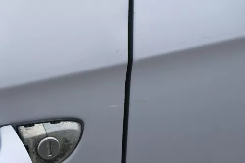 VW Passat 3C Kombi o. Limous Tür vorne links Fahrer silber LA7W reflexsilber (183095)