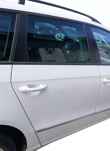 VW Passat 3C Kombi Variant Tür hinten rechts weiß LB9A- ohneAnbauteile (183119)