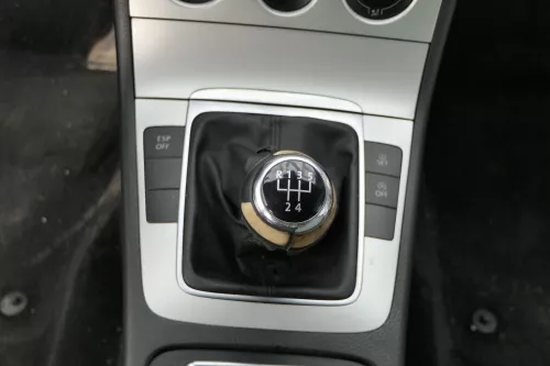 Passat 3C Mittelkonsole Verkleidung Klappe Abdeckung Dekor silber matt chrom Asc (183132)