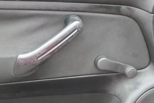 1x Golf 4 Bora Türverkleidung Verkleidung Tür vorne links 4/5-Türer schwarz (183220)