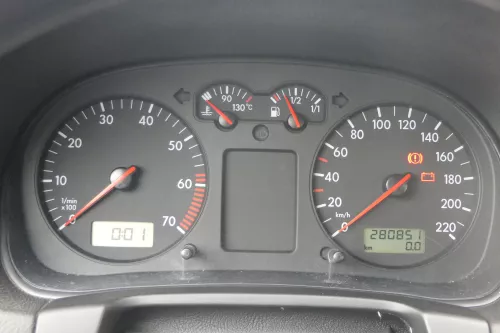 VW Golf 4 Tacho Tachometer Kombiinstrument 280.000km 1J0920802 1,4 16V 75PS 55kw (183224)