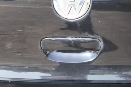 VW Polo 9N3 9N Heckklappe Kofferraumklappe Klappe schwarz L041 - Scheibe (183240)
