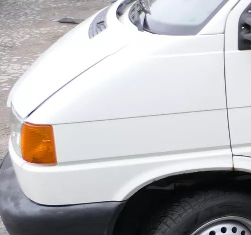 VW T4 kurze Version Kotflügel vorne links weiß R902 7D0821103 (183348)