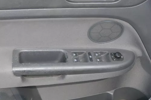 VW Golf Plus 5M 1x Türverkleidung Verkleidung Tür vorne links schwarz (183437)