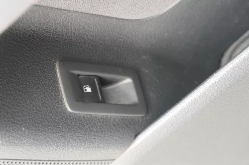 VW Golf Plus 5M 1x Türverkleidung Verkleidung Tür vorne links schwarz (183437)