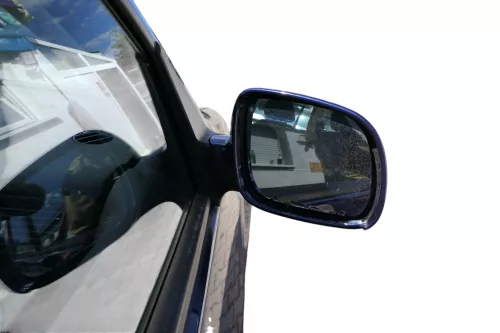 VW Golf 4 Bora elektrischer Spiegel vorne rechts Außenspiegel blau LB5N Glas (183476)