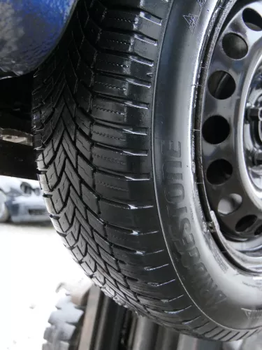 4x VW Golf 6 Plus 5M 195/65 R15 95V Winterreifen M+S Felgen Reifen M&S   ca. 6mm (183574)