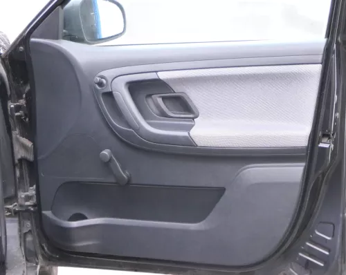 1x Skoda Fabia 5J Stufenheck Türverkleidung Verkleidung Tür vorne rechts