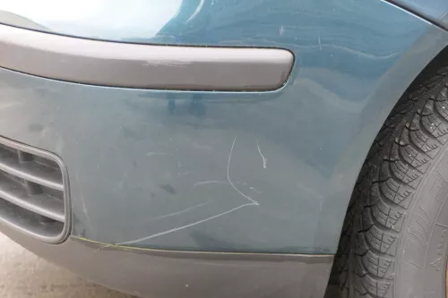 VW Polo 9N Stoßstange Frontstoßstange vorne grün LC6X (183640)